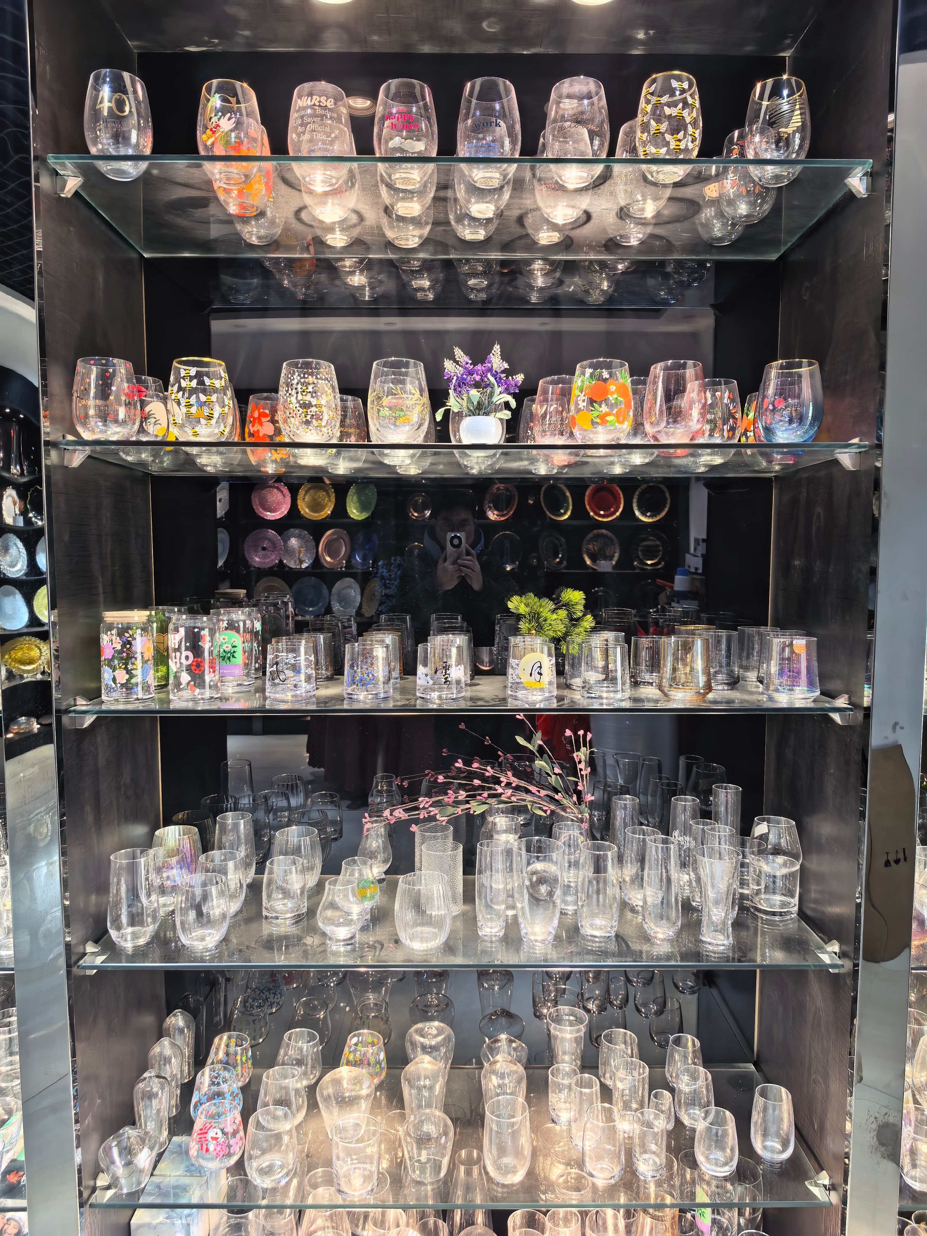Printed wine glasses display