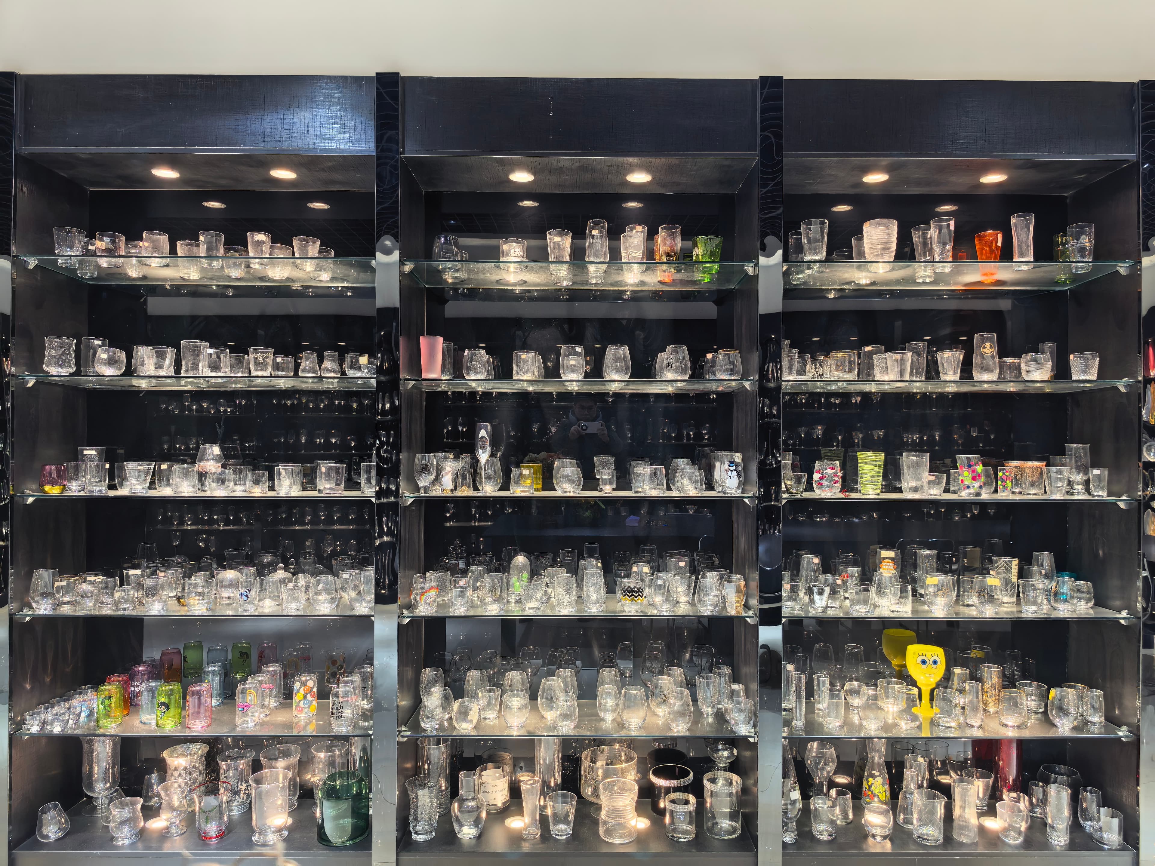 Tumblers and drinking cups