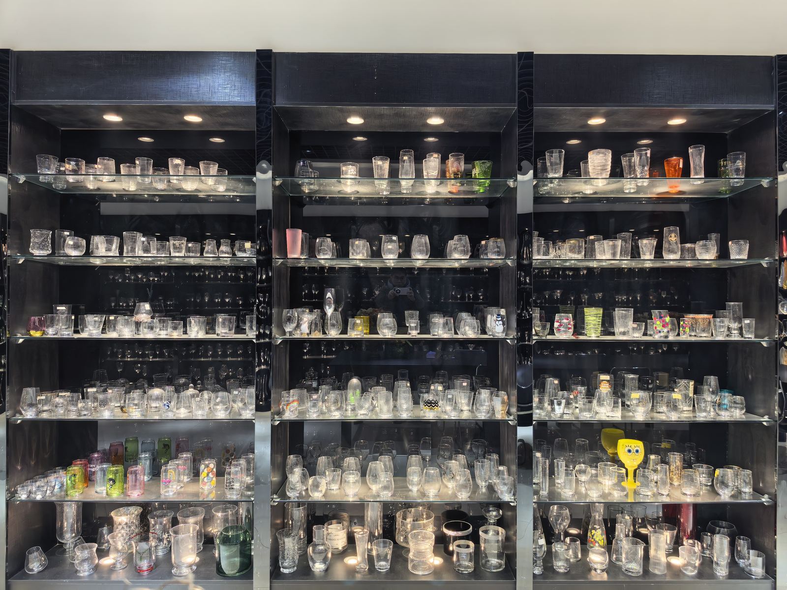 Tumblers and drinking cups