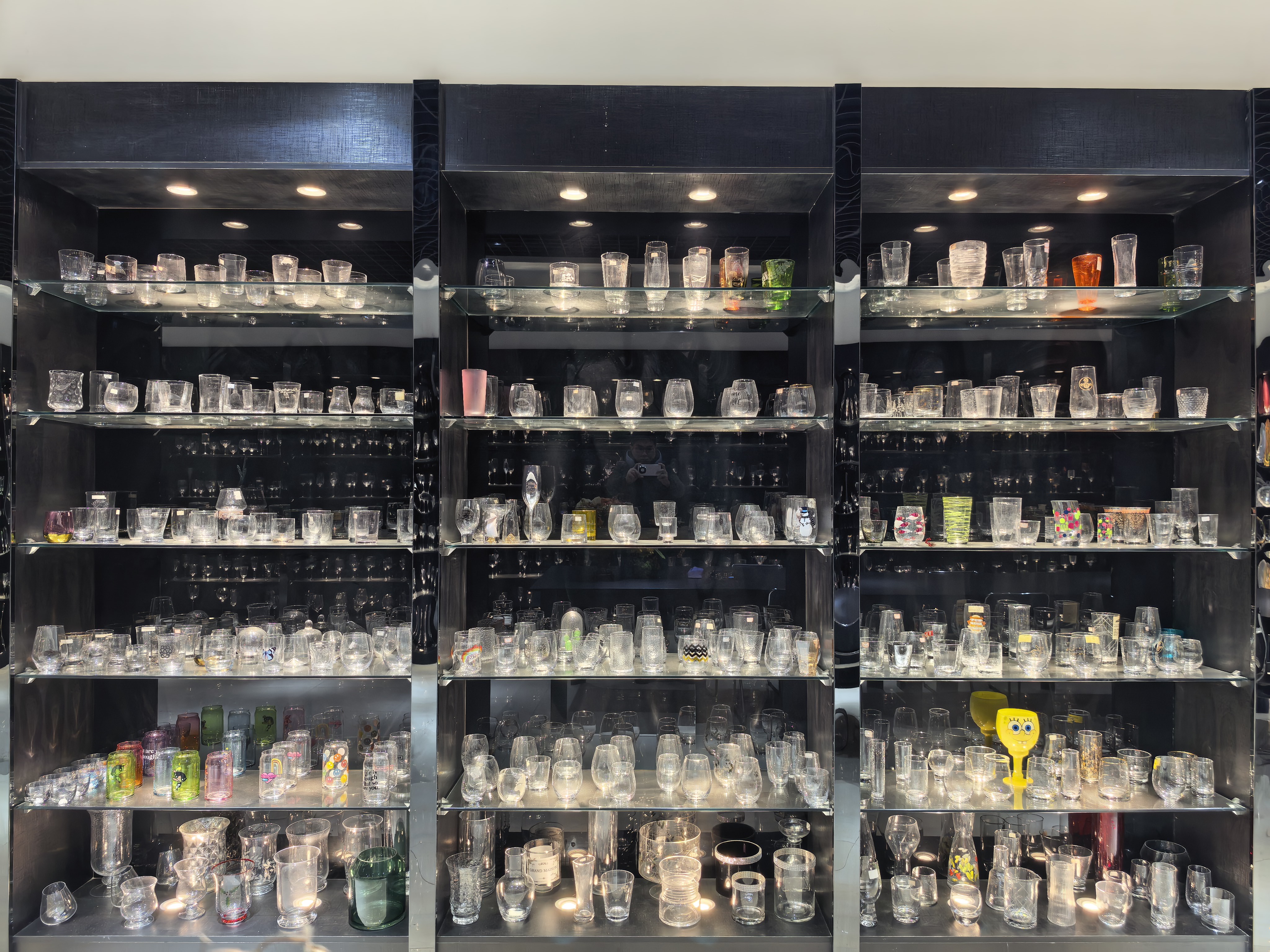 Tumblers and drinking cups